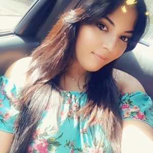 Meet your Posher, Thalía angelie